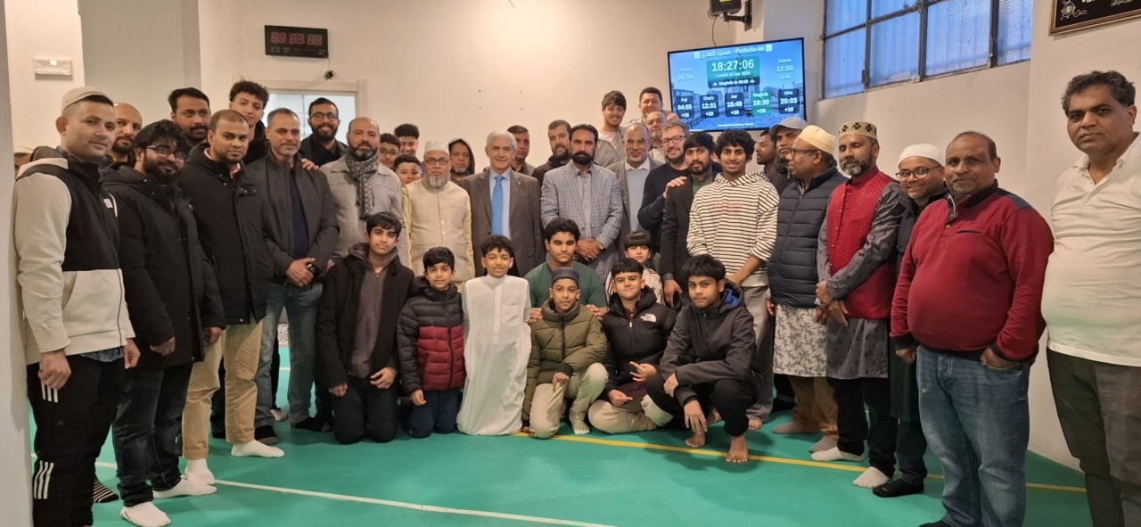 Celebrazione della fine del Ramadan: il dattero come simbolo di pace