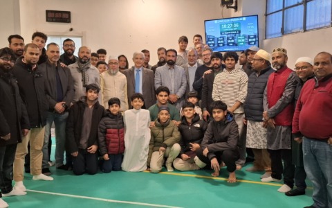 Celebrazione della fine del Ramadan: il dattero come simbolo di pace