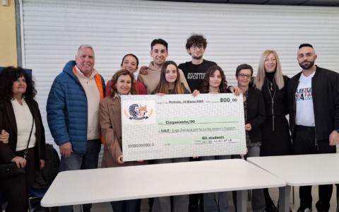 Consegnato l’assegno del progetto “She Play”: il sostegno degli studenti alla Lilt