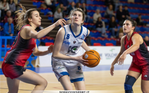 Dominio del Basket Club Carugate su Geas: 84-51