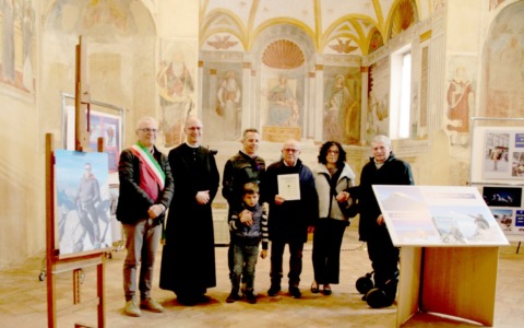 Inaugurata la mostra in onore di Luca Sinigaglia, l’alpinista eroe