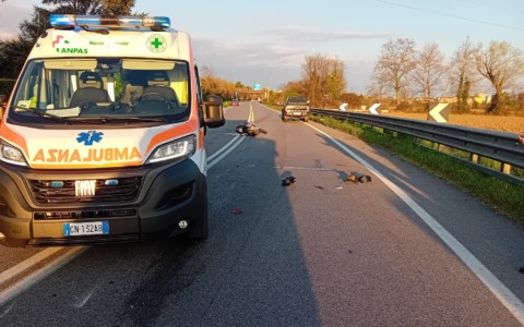 Incidente tra motociclisti sulla Padana: due feriti in codice rosso