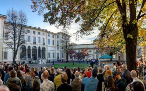 Le visite guidate a Villa Alari registrano il tutto esaurito