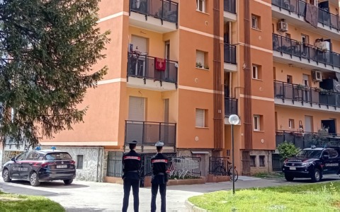Proseguono le indagini sull’omicidio di Pioltello: Ris e Carabinieri tornano nel condominio