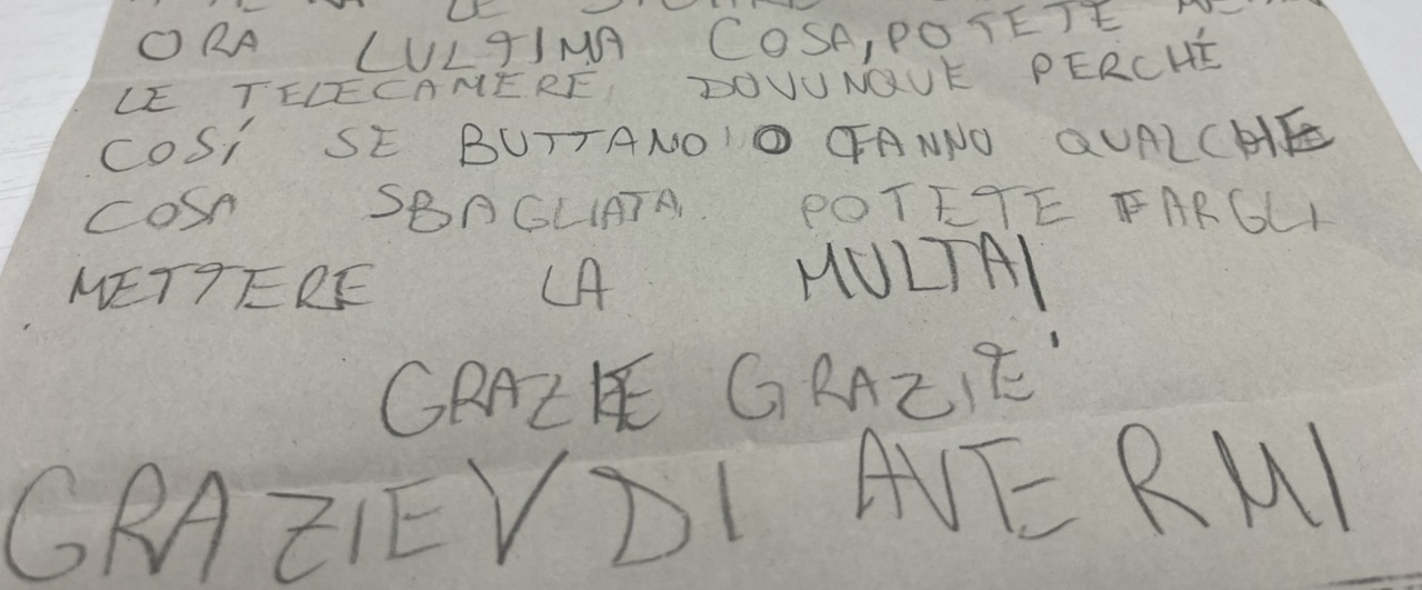 Una bimba scrive al Comune: “Serve più controllo contro i maleducati”