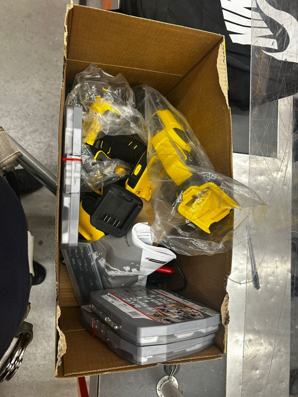 Arrestato ladro al Tecnomat di Segrate dopo inseguimento