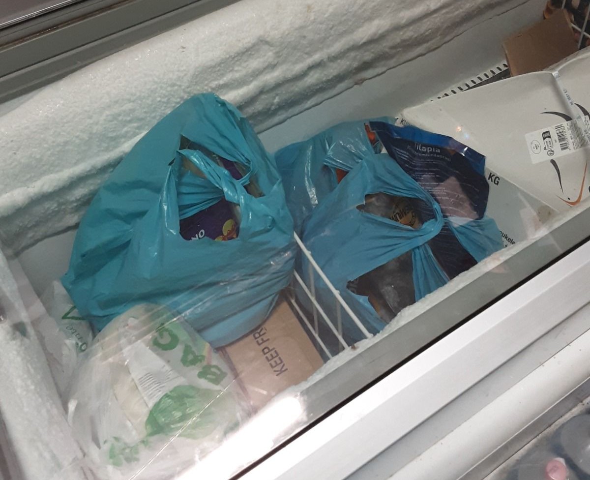 Chiusura di un supermercato per scarsa igiene e alimenti non conformi