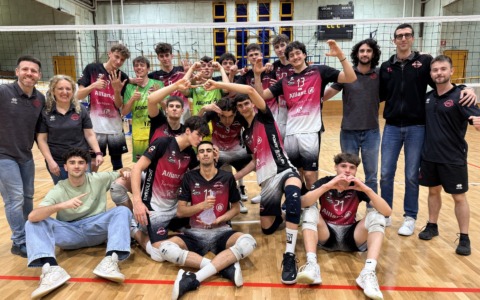 Diavoli Rosa conquistano tre punti cruciali per la salvezza