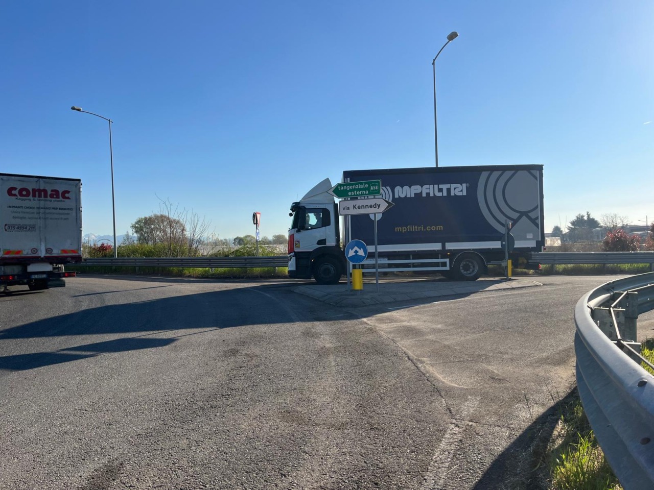 Dopo un lungo attesa, inaugurata la rotonda sulla Sp13 a Pessano con Bornago