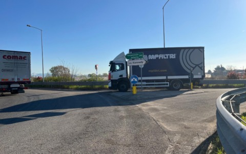 Dopo un lungo attesa, inaugurata la rotonda sulla Sp13 a Pessano con Bornago