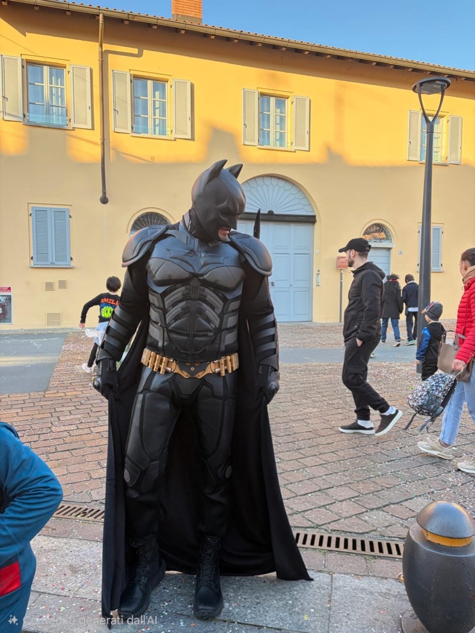 Il sogno di Batman: portare gioia ai bambini in ospedale, ma la burocrazia frena il progetto