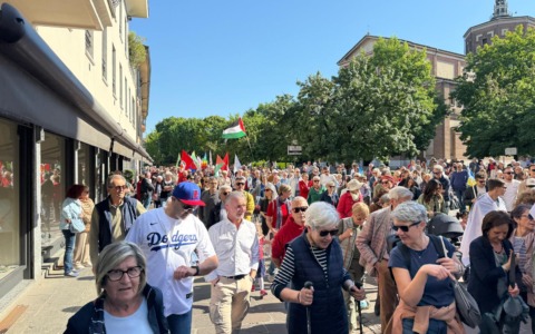 Insulti ai manifestanti con bandiere gialloblù, l’Associazione Amicizia Italia Ucraina condanna