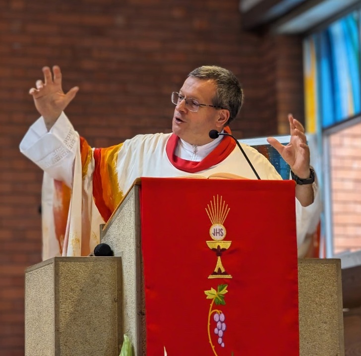 La Comunità di Cassina de’ Pecchi celebra don Massimo Donghi con una Messa di suffragio