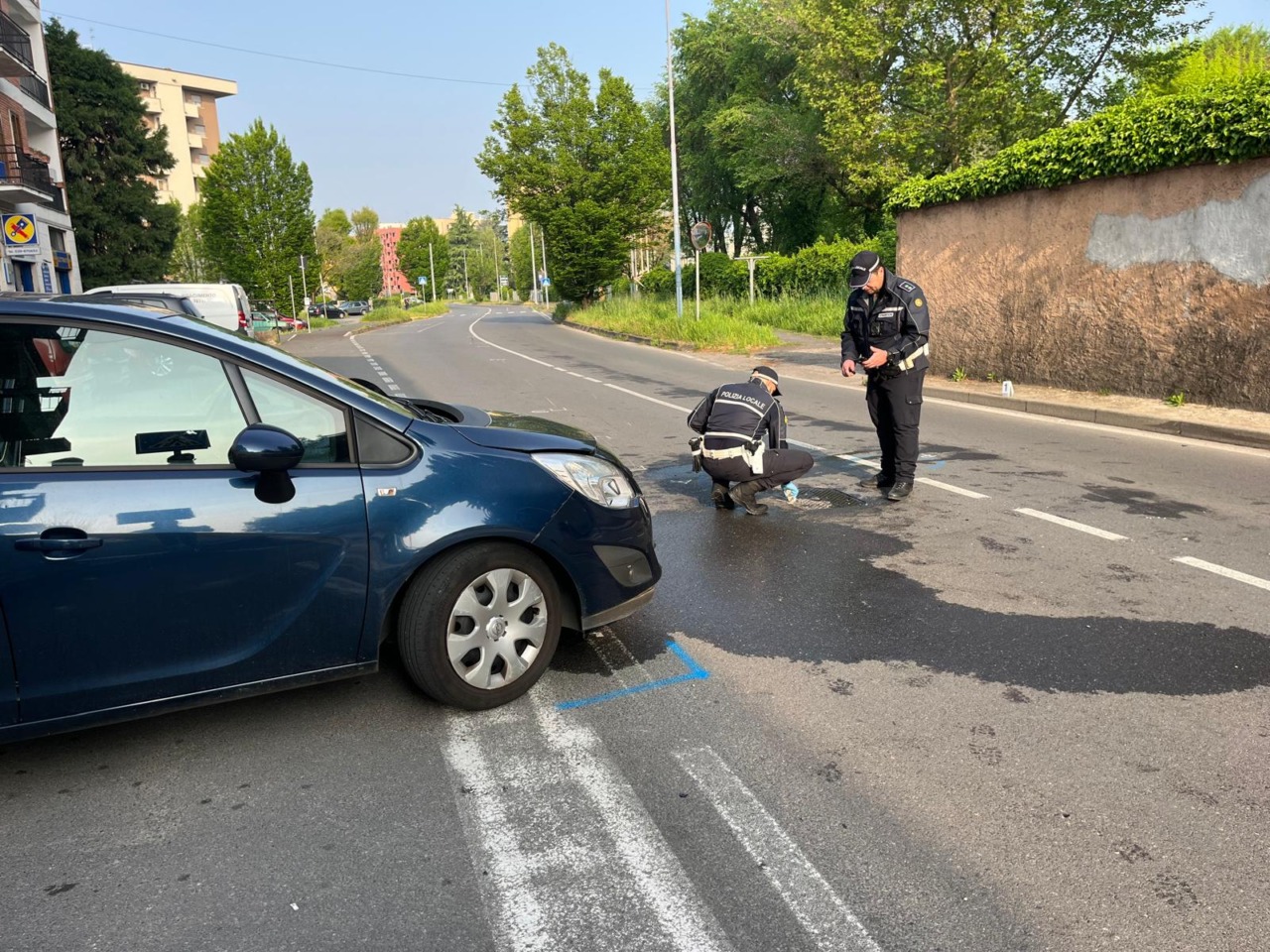 Motociclista di 46 anni coinvolto in un incidente stradale