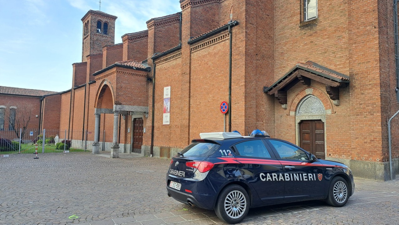 Profanata la chiesa: rubate le reliquie dei santi patroni di Melzo