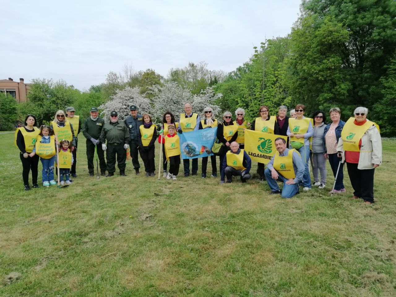 Un nuovo polmone verde a Pessano grazie a 30 volontari