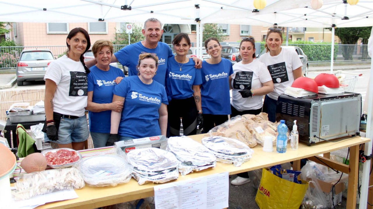 Gnocco fritto, balli e karaoke: la Festa nel Parco di Tuendelee anticipa l’estate