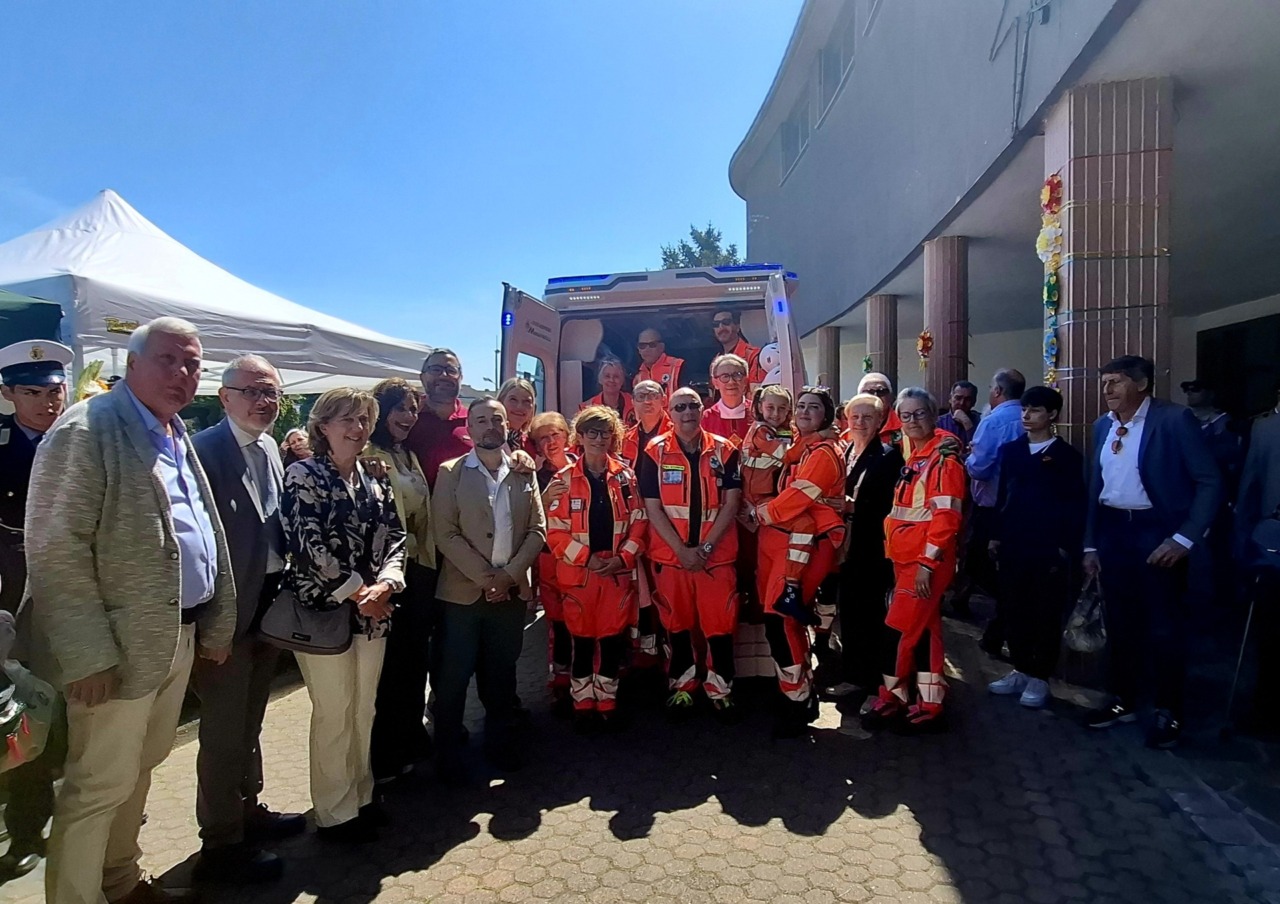 Inaugurate due ambulanze per la Croce Verde di Pioltello