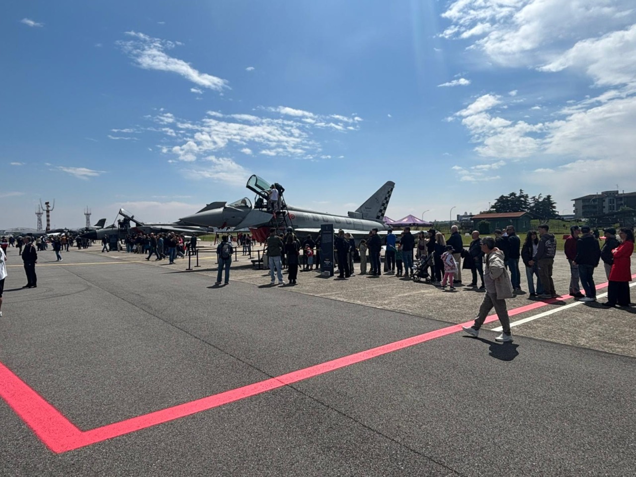 L’open day dell’Aeronautica militare a Milano-Linate registra il sold out