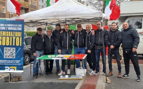 Nuovo banchetto per la remigrazione a Pioltello: raccolta firme in piazza