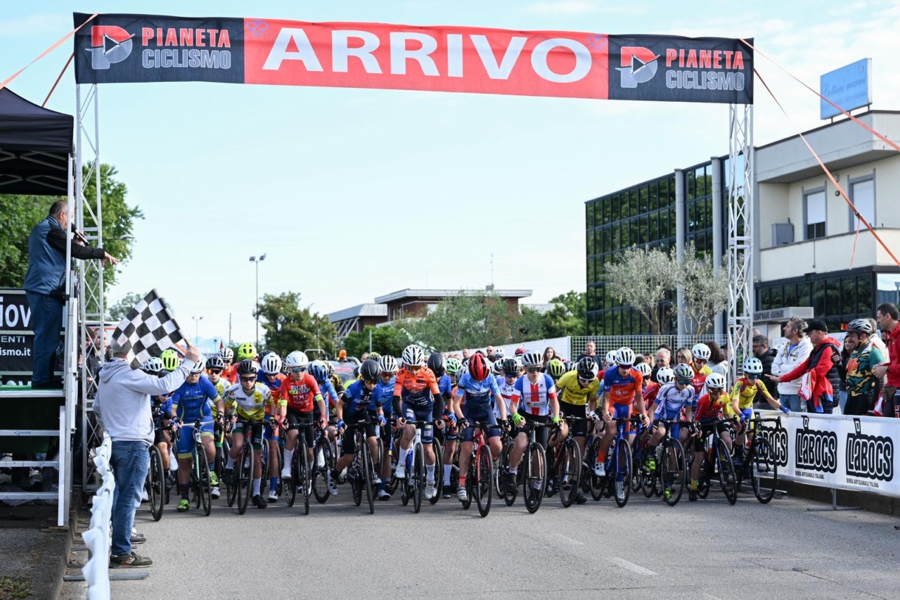 Successo per i giovani ciclisti a Pessano: oltre 130 partecipanti nei trofei Uc Pessano