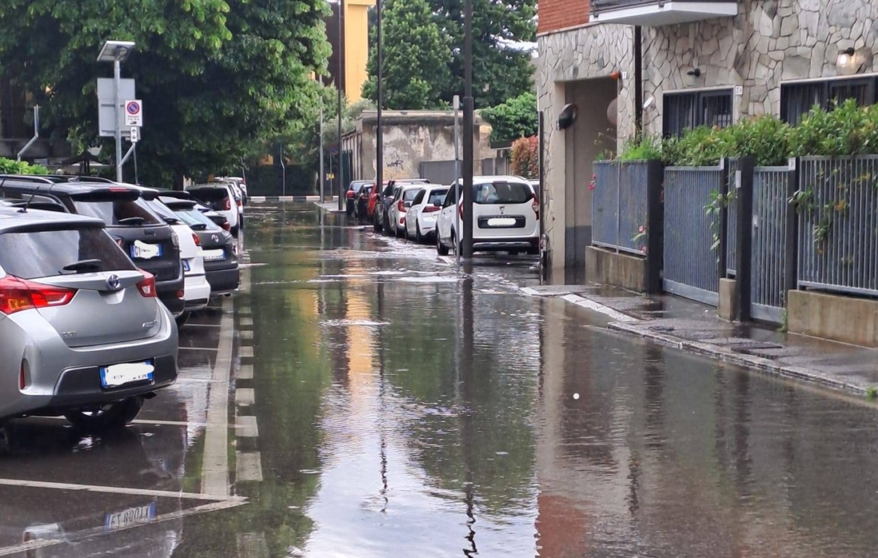 Dopo il nubifragio, persistono le criticità per le strade allagate