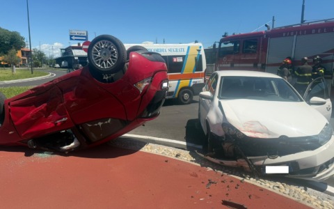 Due feriti in un incidente stradale a Cologno Monzese