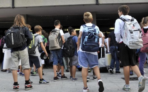 Famiglie unite per raccogliere fondi scolastici