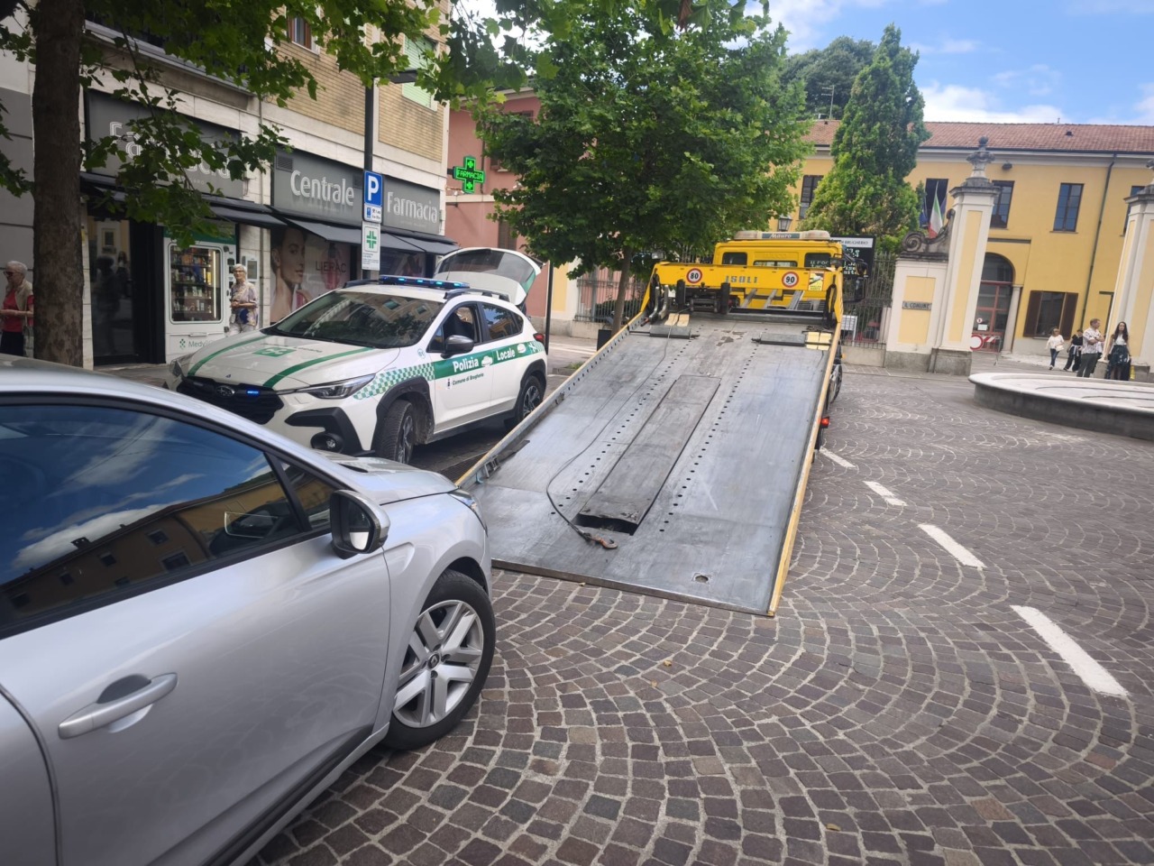 Guida di un’auto sequestrata: multa elevata e vettura confiscata