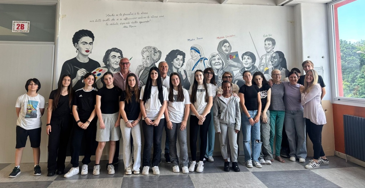 Il murale dedicato alle donne nella scuola Gino Bartali di Rodano