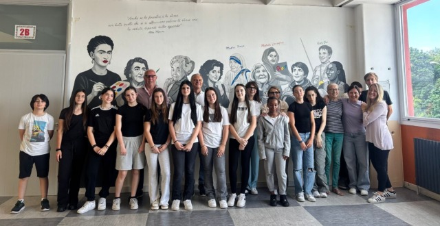 Il murale dedicato alle donne nella scuola Gino Bartali di Rodano