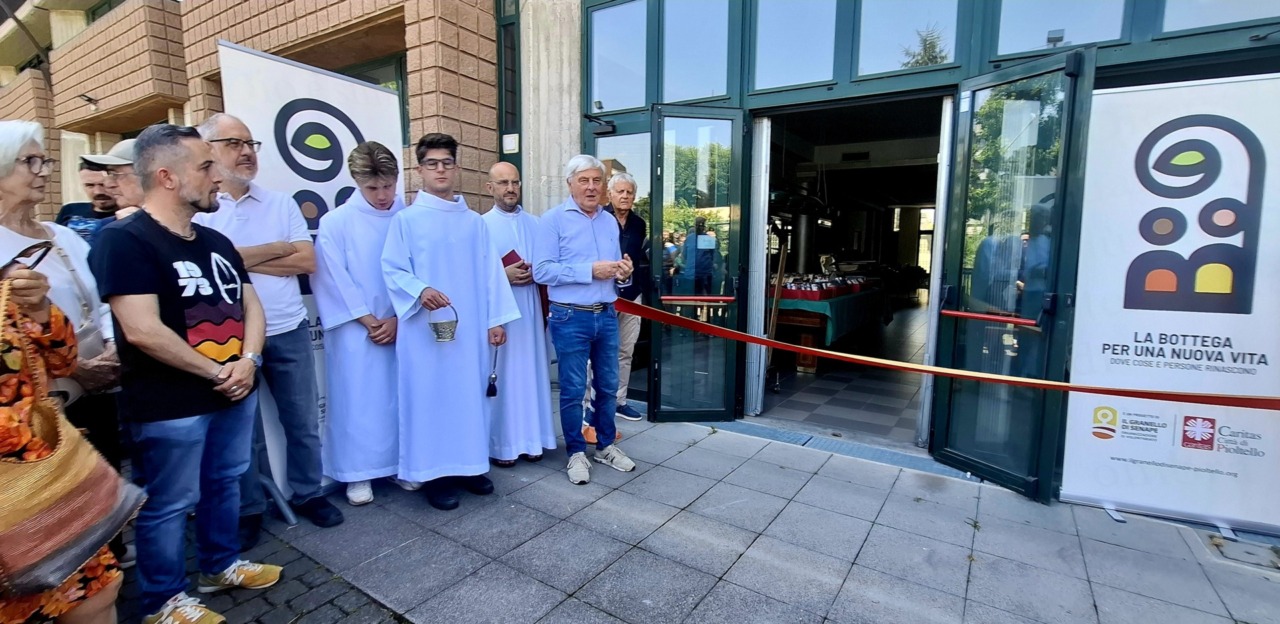 Inaugurazione della Bottega Solidale a Pioltello