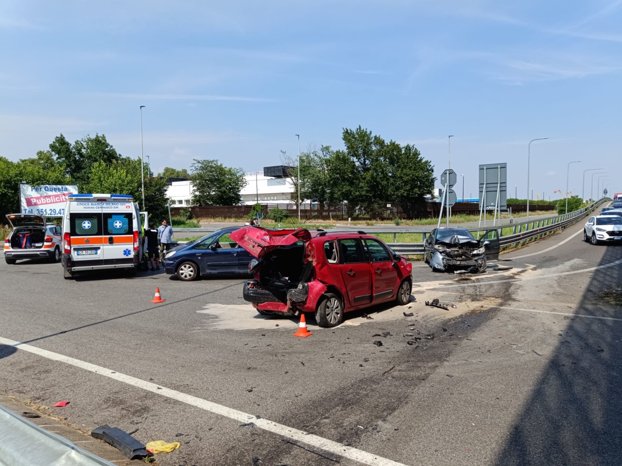 Incidente tra tre veicoli sotto la Cassanese: chiuso lo svincolo di Cassina de’ Pecchi