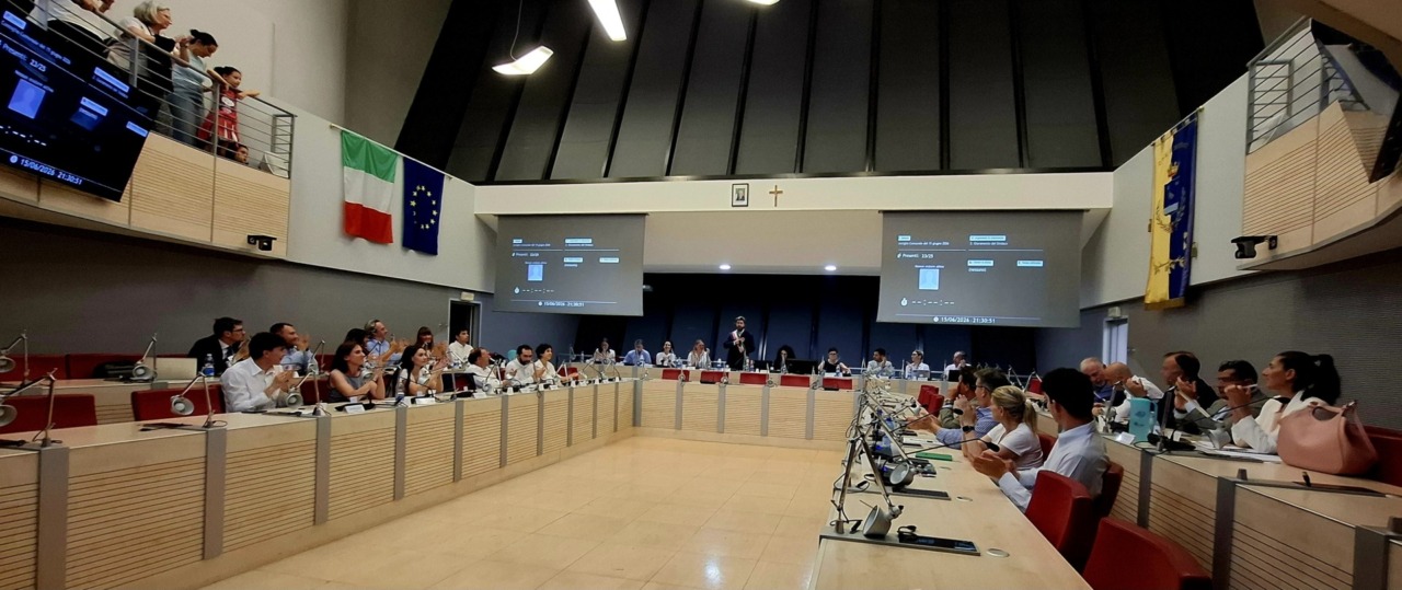 Inizia il nuovo Consiglio: confermati progetti e primi contrasti