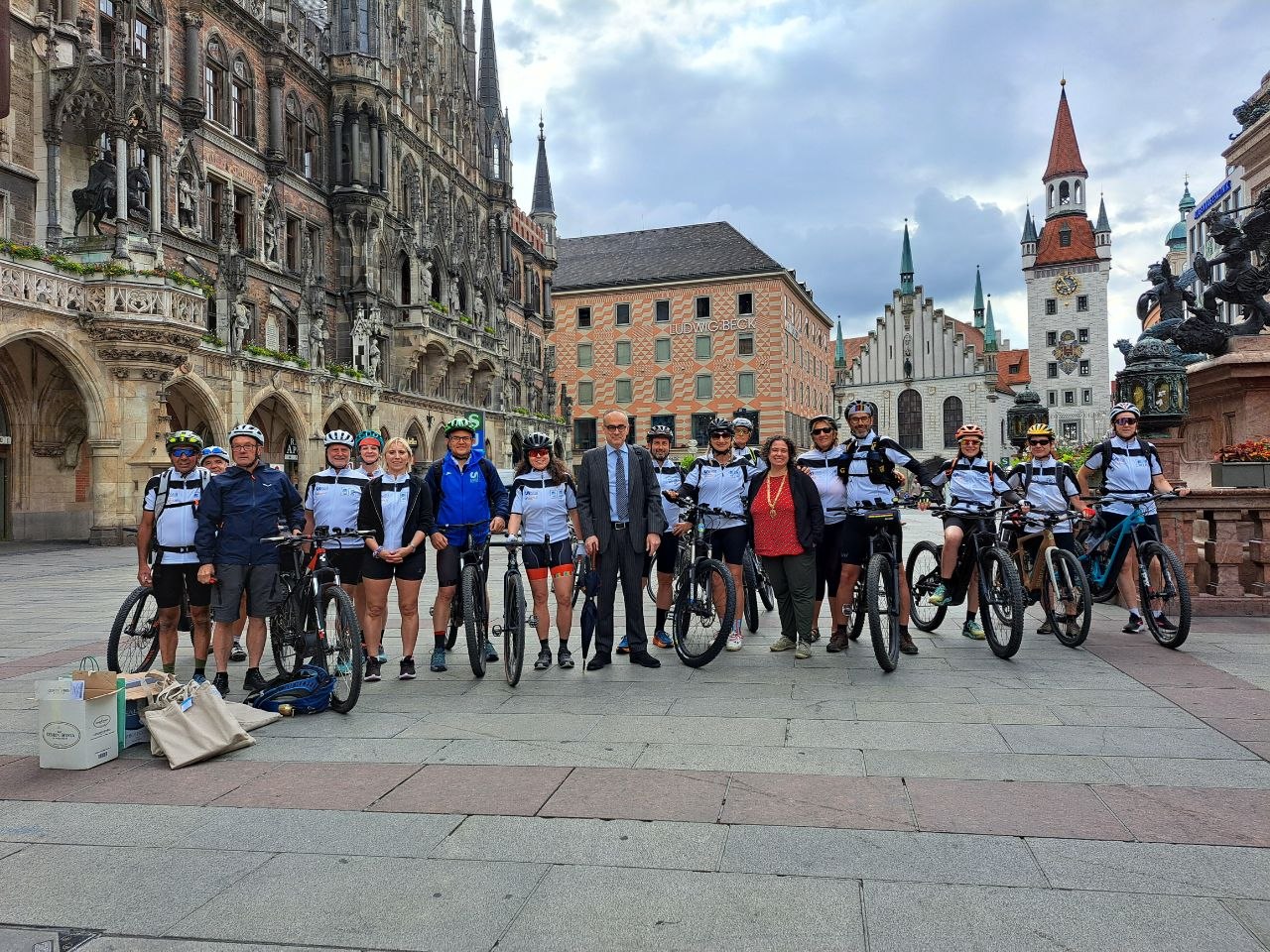Inizia il viaggio in bicicletta da Monaco a Milano: 610 km di ciclovia europea