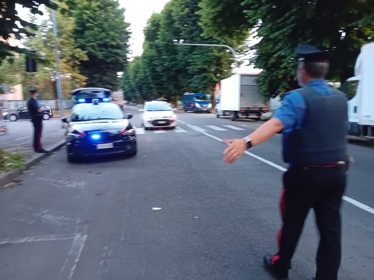 Intervento dei Carabinieri a Pioltello: controlli nel quartiere Satellite e a Seggiano