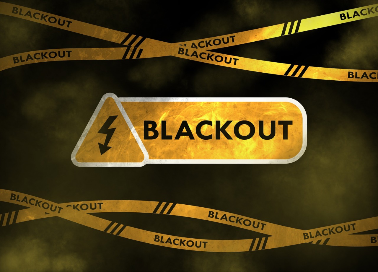 Nuovi blackout elettrici a Cologno Monzese: famiglie senza energia per 16 ore