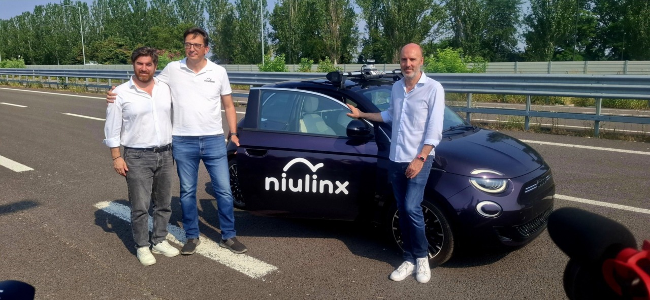 Segrate apre la strada alla guida autonoma con il primo “Robo-sharing” italiano