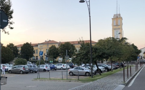 Cernusco sul Naviglio, cambia la gestione della sosta a pagamento con un aumento dei costi