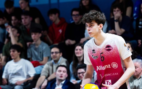 Enrico Angilella, classe 2008, pronto al debutto con i Diavoli Rosa in Serie A3