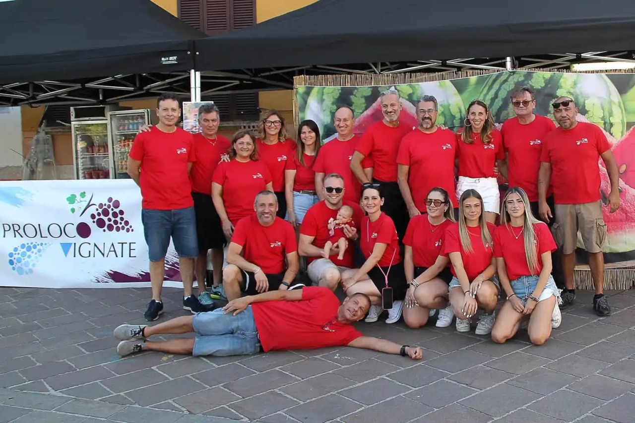 Festa dell’Anguria 2026: una piazza affollata tra moda e intrattenimento