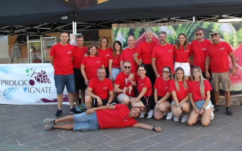 Festa dell’Anguria 2026: una piazza affollata tra moda e intrattenimento