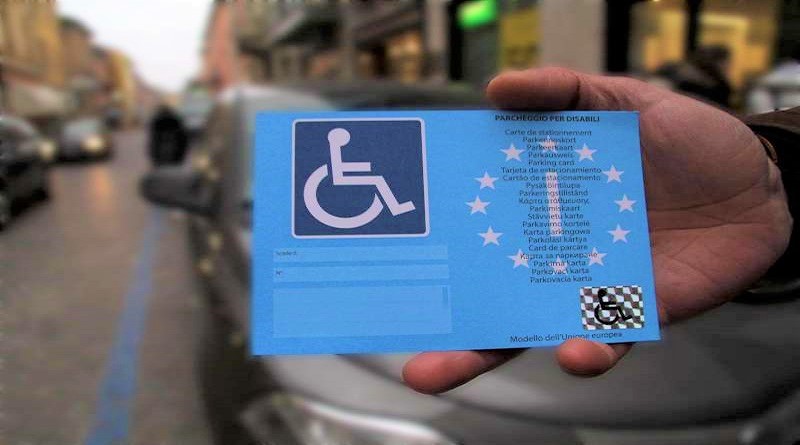 Modifiche alla legge sul pass disabili: stop a certificati e presenza obbligatoria