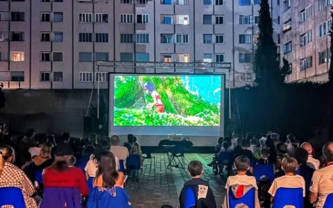 Riparte la rassegna estiva del cinema all’aperto