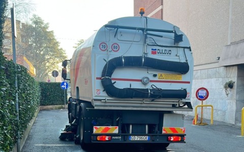 Sospensione della pulizia strade e sosta gratuita a Melzo ad agosto