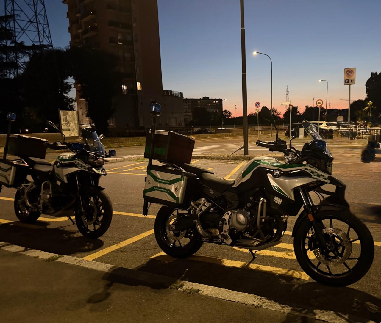 Motociclista di 19 anni inseguito e fermato dalla Polizia Locale a Cologno Monzese